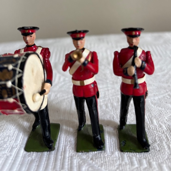 Three Lead Soldiers Marching Band - Picture 1 of 3